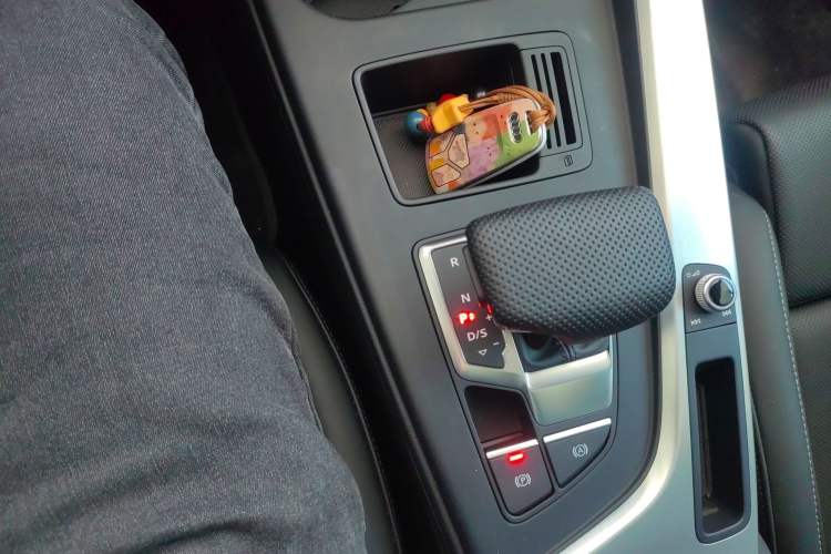 Used Audi A4L 2024 40 TFSI Fashion Dynamic Model
