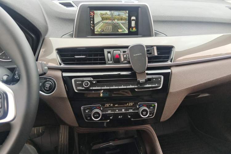 Used BMW X1 2016 sDrive20Li Luxury Model