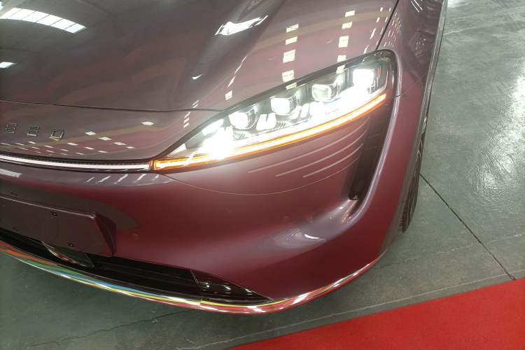 Used Hima Luxeed R7 2025 Extended-Range 331km Ultra
