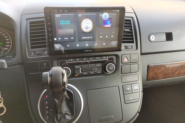 Used Volkswagen Multivan 2012 2.0 TSI Four-Wheel Drive Deluxe Edition Audio And AC Panel