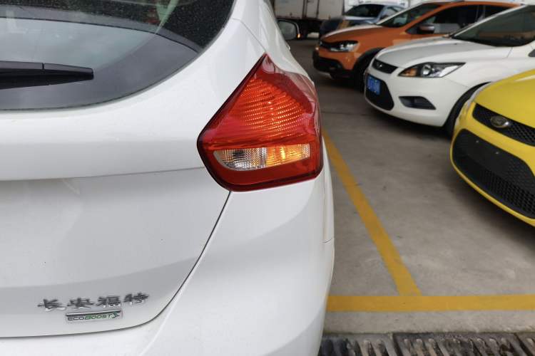 Used Ford Focus 2017 Hatchback EcoBoost 180 Automatic Elite Model
