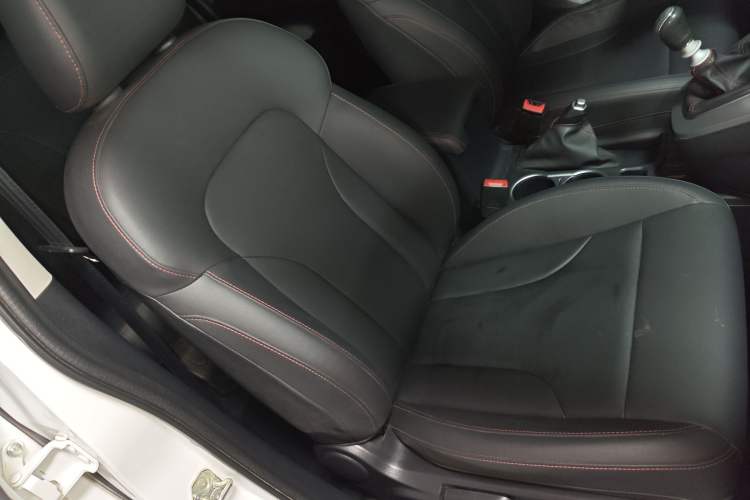 Used Haval M6 2019 1.5T Manual Two-Wheel Drive Elite Version China VI Standard