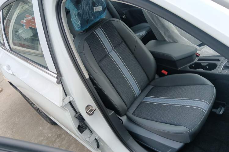 Used Volkswagen Sagitar 2025 Facelift 200TSI DSG Flyover Edition Right Front Seat