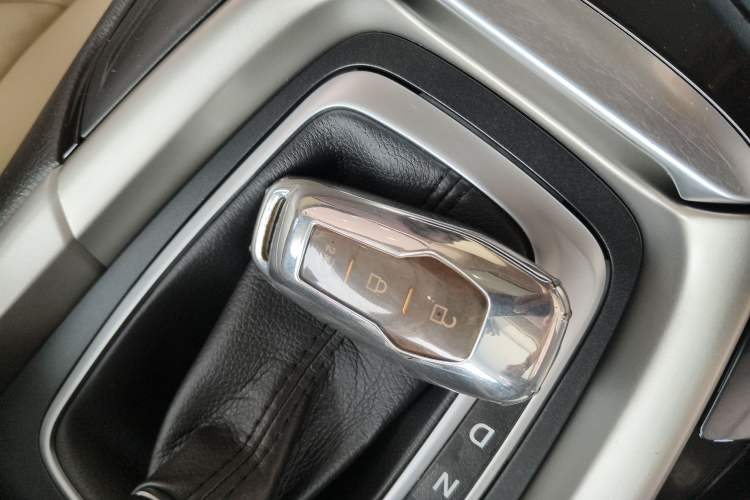 Used Ford Mondeo 2013 2.0L GTDi 200 Luxury Model
