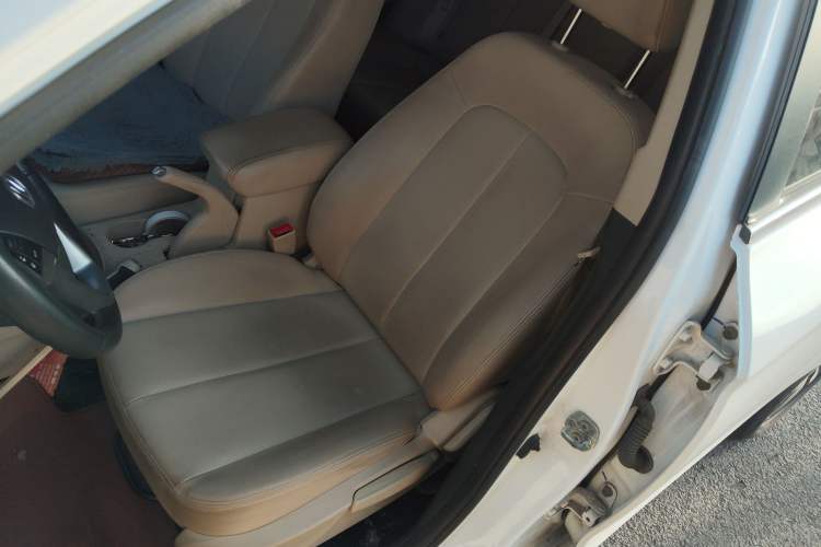 Used CHANGAN Eado 2015 1.6L Manual Luxury Model China V Standard Left Front Seat