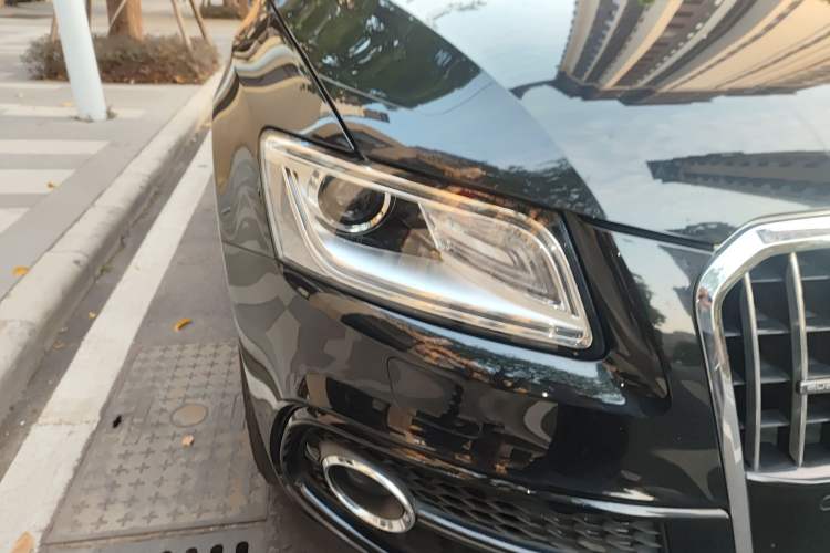 Used Audi Q5 2018 Collector's Edition 40 TFSI Technology Model