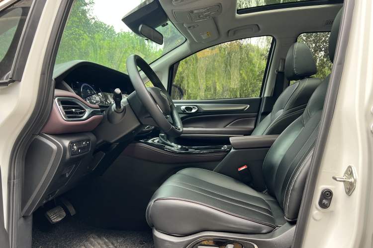 Used GAC Trumpchi M6 2023 PRO 270T DCT Luxury Edition