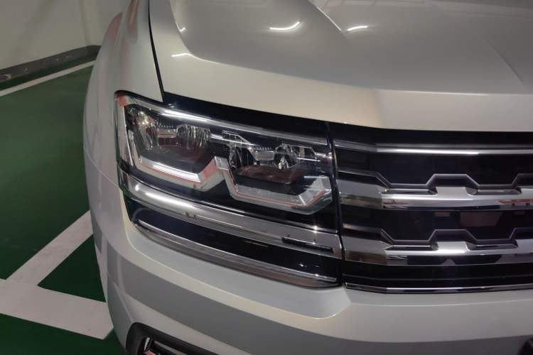 Used Volkswagen Teramont 2019 330TSI Two-Wheel-Drive Luxury Edition China VI Standard
