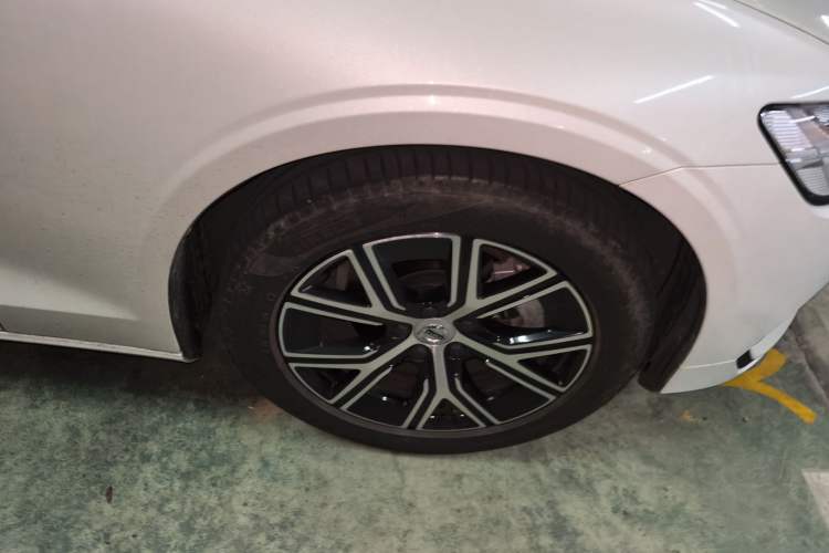 Used Volvo S60 2025 B4 Zhiyi Luxury Edition
