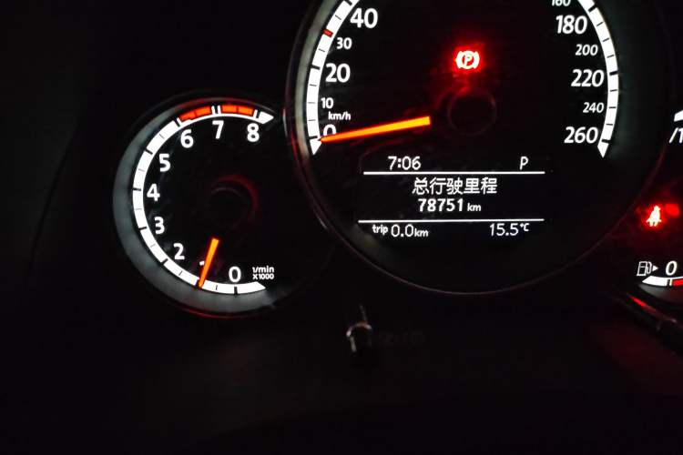 Used Volkswagen Beetle 2015 180TSI model
