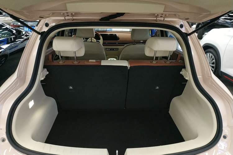 Used ORA Good Cat 2021 400km Standard Range Venus Edition Lithium Iron Phosphate Trunk