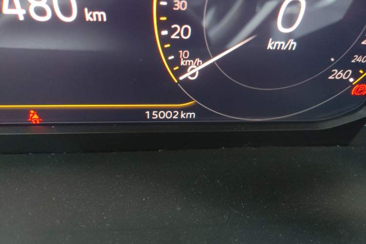 Used Volkswagen T-ROC 2022 280TSI DSG Two-Wheel Drive Comfort PLUS Odometer Close Up