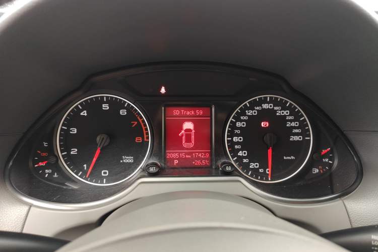 Used Audi Q5 2012 2.0TFSI Technology Model Instrument Cluster