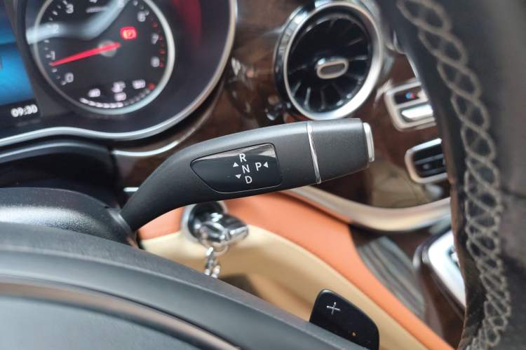 Used Mercedes-Benz V-Class 2018 V 260 L Prestige Extended Version China VI