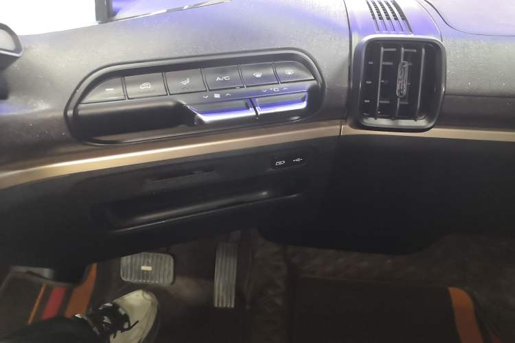 Used Baojun KiWi EV 2022 Artist Lite Edition Ternary Lithium