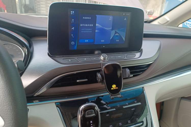 Used Buick GL8 2021 Land Cruiser Executive Class 652T Comfort Model
