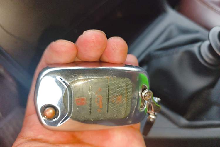 Used Wuling Hongguang PLUS 2019 1.5T Manual Comfort Version 7 Seats
