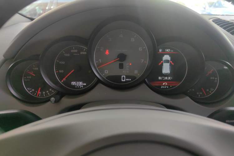 Used Porsche Cayenne  Instrument Cluster