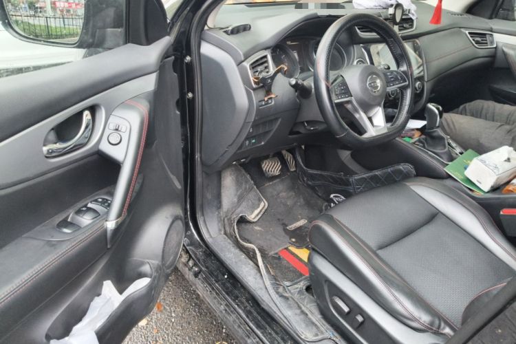 Used Nissan Qashqai 2019 2.0L CVT Luxury Edition Driver Seat