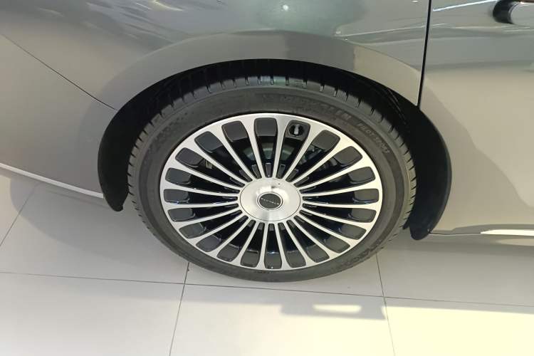 Used Hima Stelato S9 2025 Extended-Range Max+ Right Rear Wheel Hub