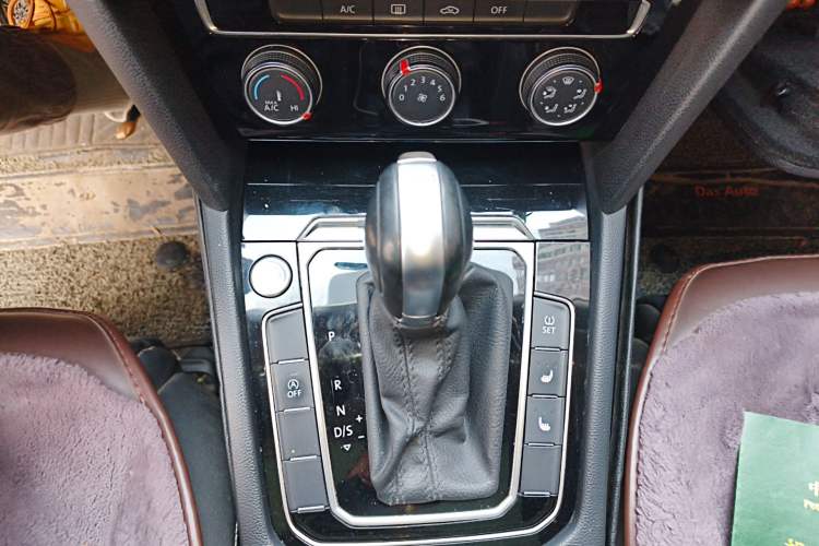 Used Volkswagen Magotan 2020 280TSI DSG Comfort Edition Gear Lever