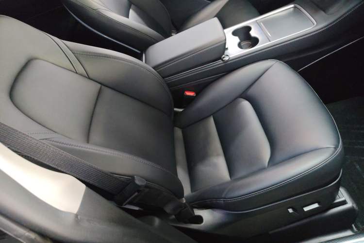 Used Tesla Model Y 2023 Rear-Wheel-Drive Version