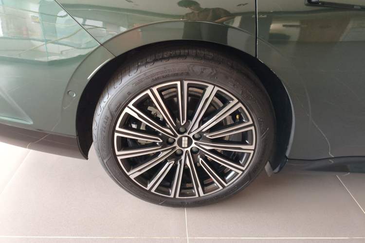 Used Geely Galaxy 8 2025 130km EM-P Starship Edition Right Rear Wheel Hub