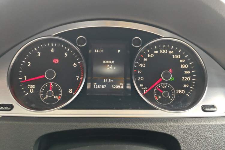 Used Volkswagen FAW-Volkswagen CC 2016 1.8TSI Luxury Model
