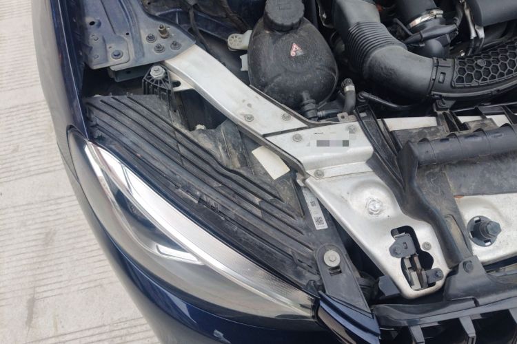 Used Mercedes-Benz GLC Coupe 2018 GLC 260 4MATIC Coupe SUV Right Front Headlight