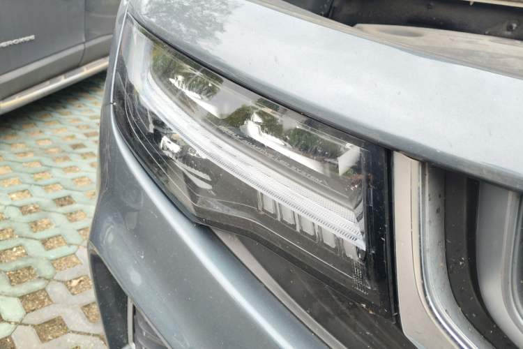 Used Geely Auto Haoyue 2020 1.8TD DCT Flagship 7-Seater Right Front Headlight