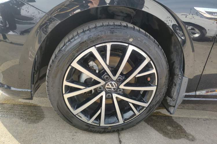 Used Volkswagen Lavida 2021 280TSI DSG Luxury Edition
