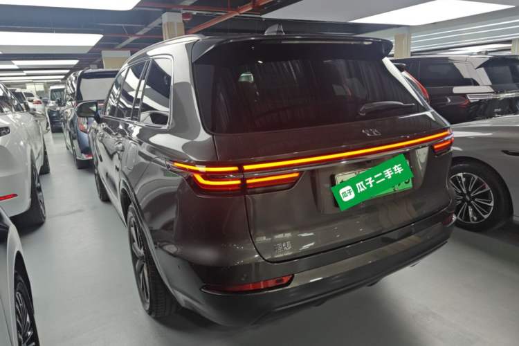 Used Li Auto ONE 2021 Extended-Range 6-Seater Version Rear Left 45 Deg