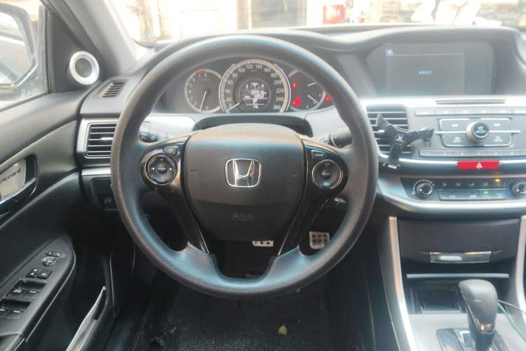 Used Honda Accord 2015 2.0L LX Comfort Edition
