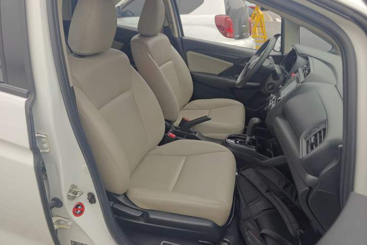 Used Honda Fit 2014 1.5L LX CVT Comfort Model Right Front Seat