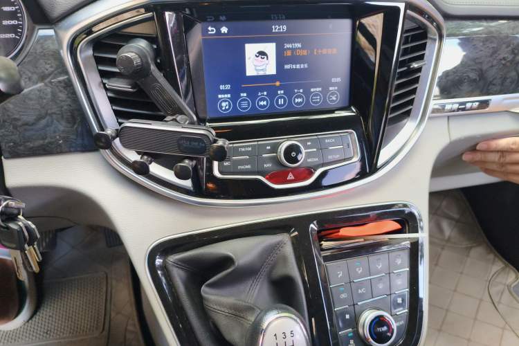 Used JAC Refine M4 2016 2.0L Manual Luxury Version