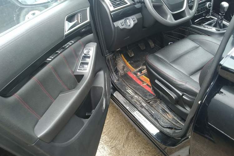 Used Leopaard CS10 2015 2.0T Manual Fashion Edition Driver Seat