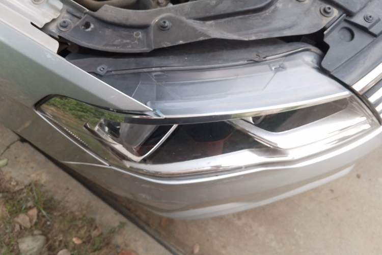 Used Volkswagen Jetta 2017 1.5L Manual Comfort Model Right Front Headlight