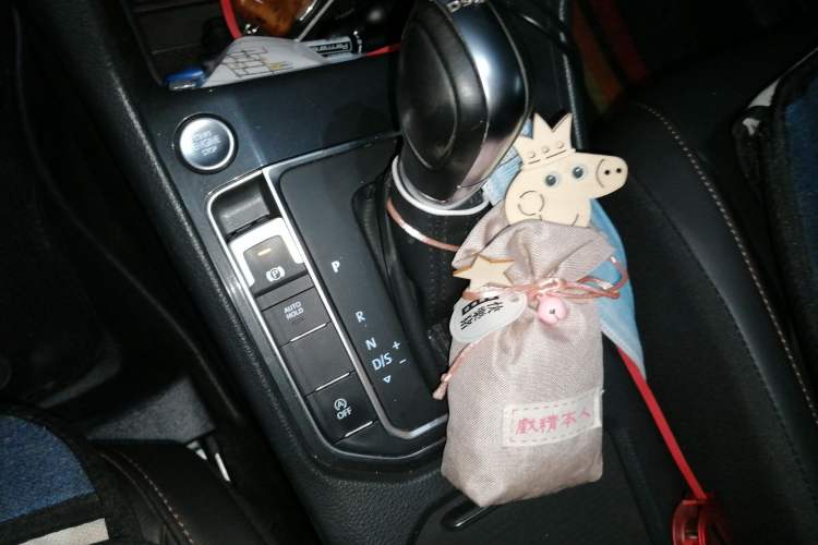 Used Volkswagen Golf Sportsvan 2018 230TSI Automatic Luxury Model
