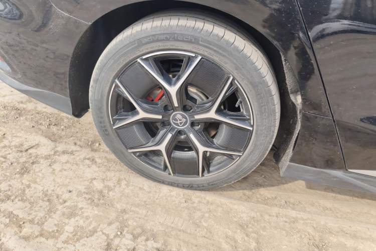 Used BYD Han 2022 EV Genesis Edition 715KM Front-Wheel-Drive Prestige Model
