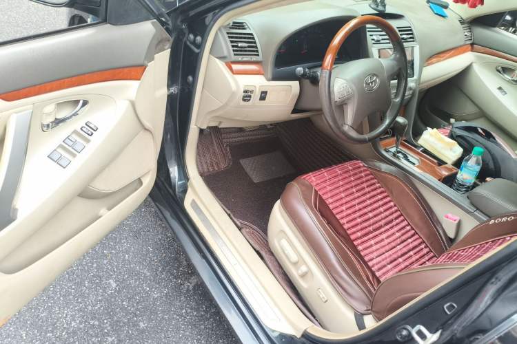 Used Toyota Camry 2013 200G Classic Luxury Edition
