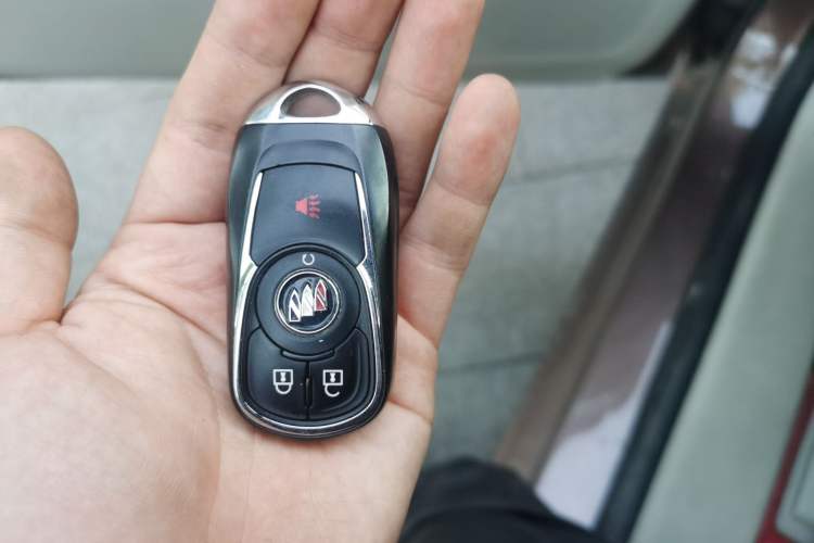 Used Buick GL8 2021 Land Cruiser Executive Class 652T Comfort Model
