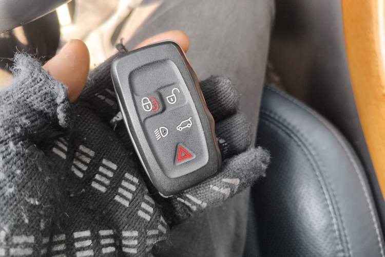 Used Land Rover Range Sport 2011 5.0 NA V8 HSE Vehicle Key