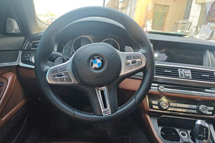 Used BMW 5 Series 2014 520Li Elegant Model