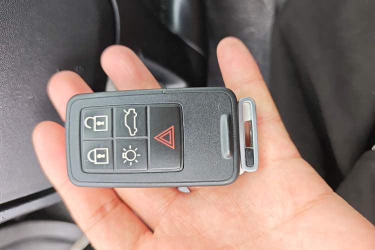 Used Volvo S60 2012 T5 Comfort Edition Vehicle Key