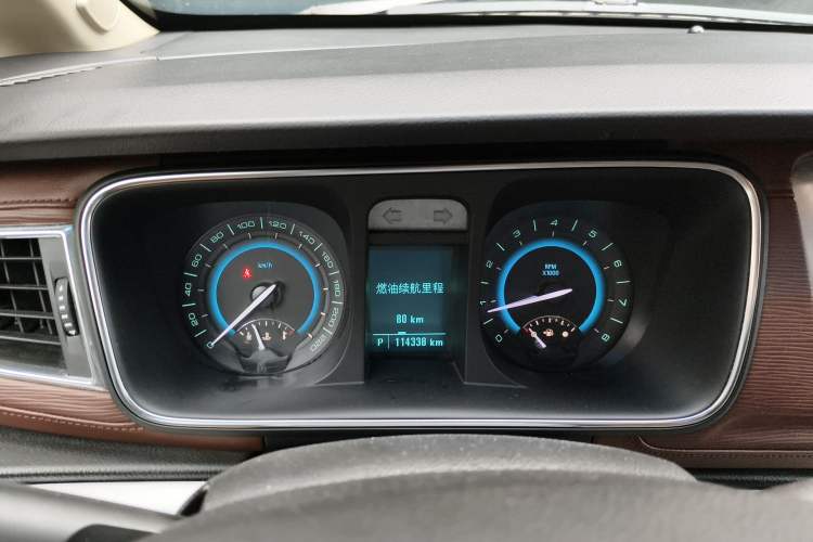 Used Buick GL8 2015 2.4L Luxury Business Premium Edition Instrument Cluster