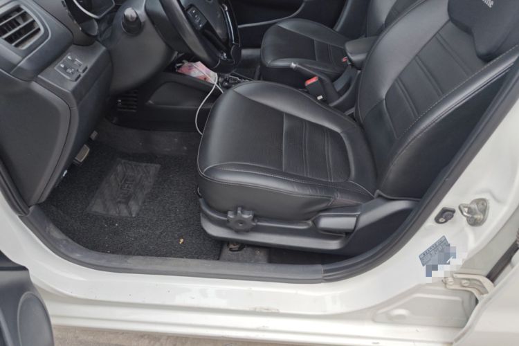 Used Kia K2 2015 Hatchback 1.6L AT Premium Left Front Seat