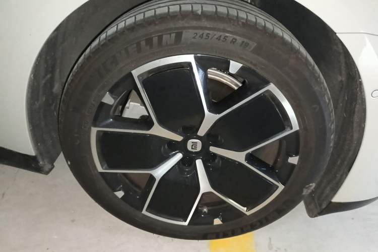 Used Xiaomi Auto SU7 2024 Rear-Drive Long-Range Intelligent Driving Version