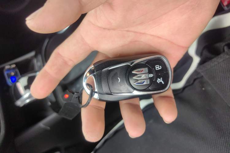 Used Buick Envista 2022 1.5T GS Fuel-Efficient Version Vehicle Key