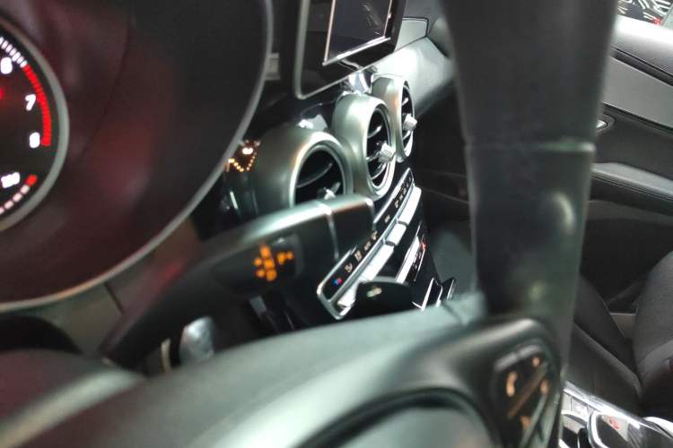 Used Mercedes-Benz GLC 2018 GLC 200 4MATIC