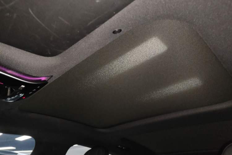 Used Mercedes-Benz EQE 2022 350 Luxury Edition Headliner